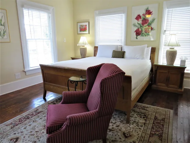 Deluxe, Town House, King Bed, Sofa, Terrace، Ambrosia Key West 1/2