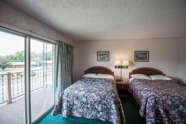 غرفة بسريرين مزدوجين للمدخنين، Econo Lodge Hornell 5/6