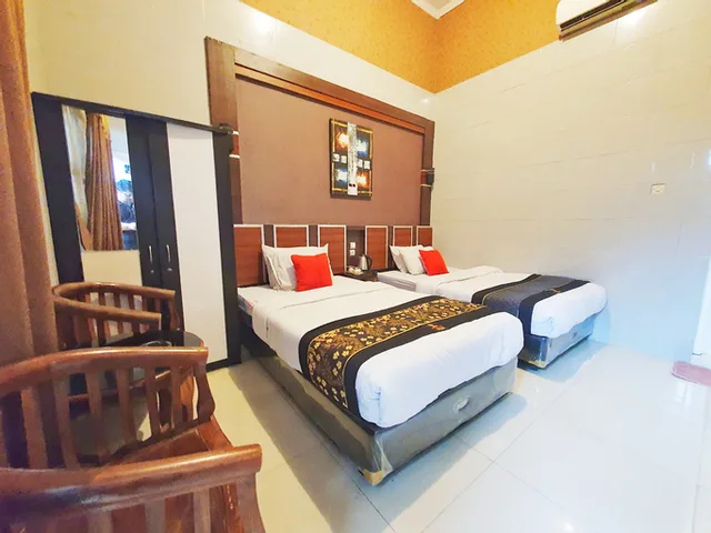 Standard, Twin Beds, Smoking, HOTEL MUKTI JAYA 1/2