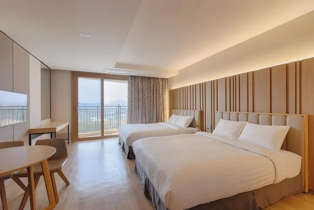 Family, 2 Double Beds, Kitchen, East Tower، SONO BELLE CHEONAN 1/4