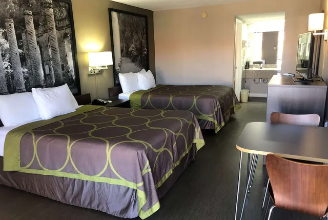 غرفة بسريرين كوين لذوي الإعاقة، Super 8 By Wyndham Orangeburg 1/3