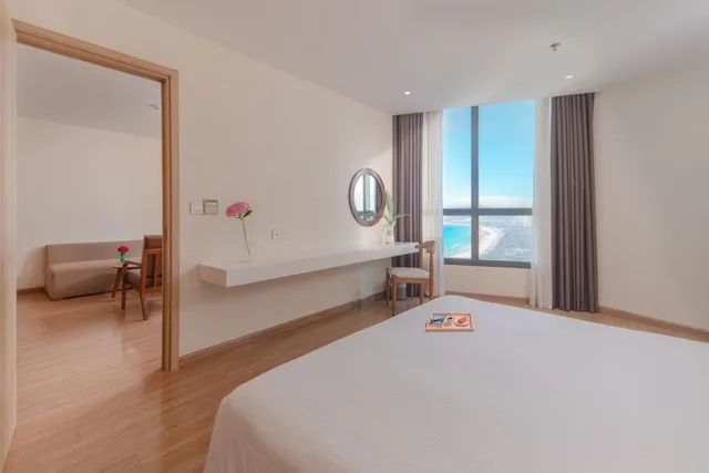 جناح بسرير كينج بإطلالة على البحر، Starcity Bayfront Nha Trang Hotel 4/5