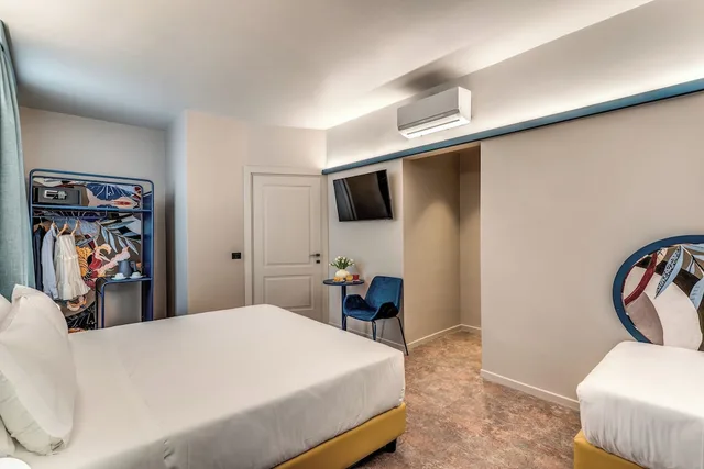 غرفة كلاسيكية ثلاثية بسرير مزدوج وسرير فردي، Hotel XX Settembre Rome 2/5