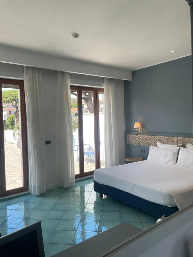 غرفة رباعية بإطلالة على الجبل بشرفة في الملحق، Hotel Marad 2/9