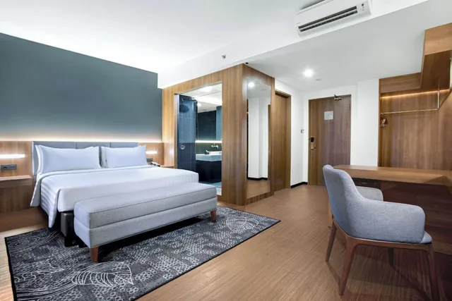 غرفة تنفيذية بسرير كوين، Aston Sidoarjo City Hotel and Conference Center 7/10