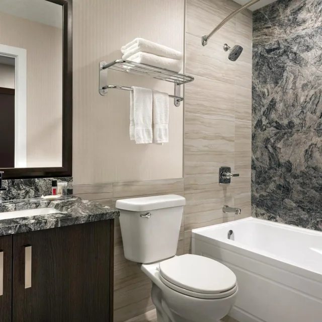 غرفة بسرير كينج وسريرين كوين، Days Inn By Wyndham Wainwright 5/6