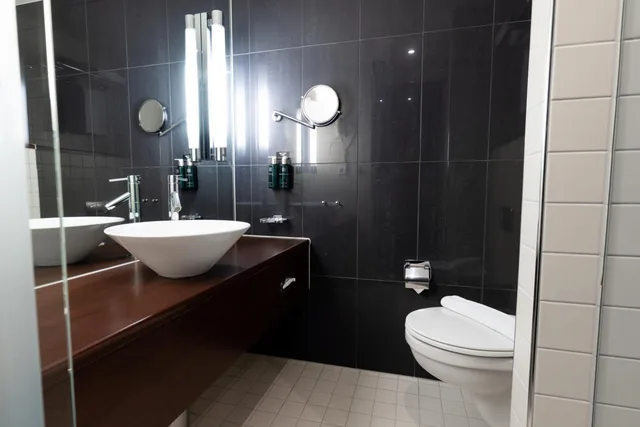 غرفة قياسية بسرير كوين، Clarion Hotel Bergen Airport 2/3