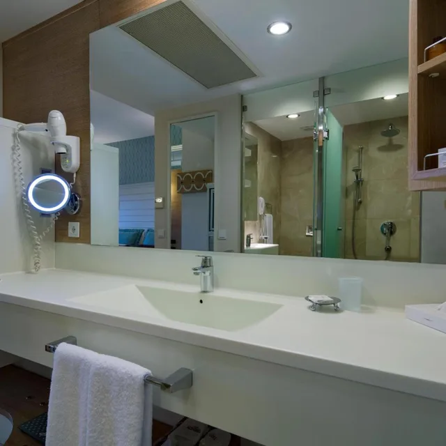 Standard, Double Bed, Side Sea View، Trendy Verbena Beach 9/10