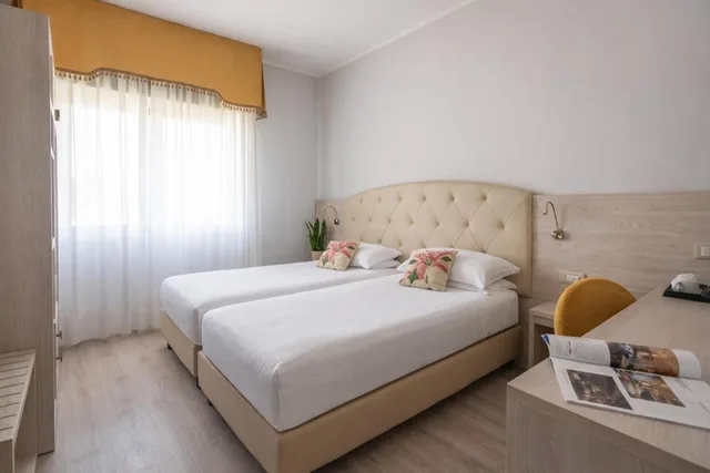 غرفة سوبيريور بسريرين منفصلين، Castello Hotel 1/5
