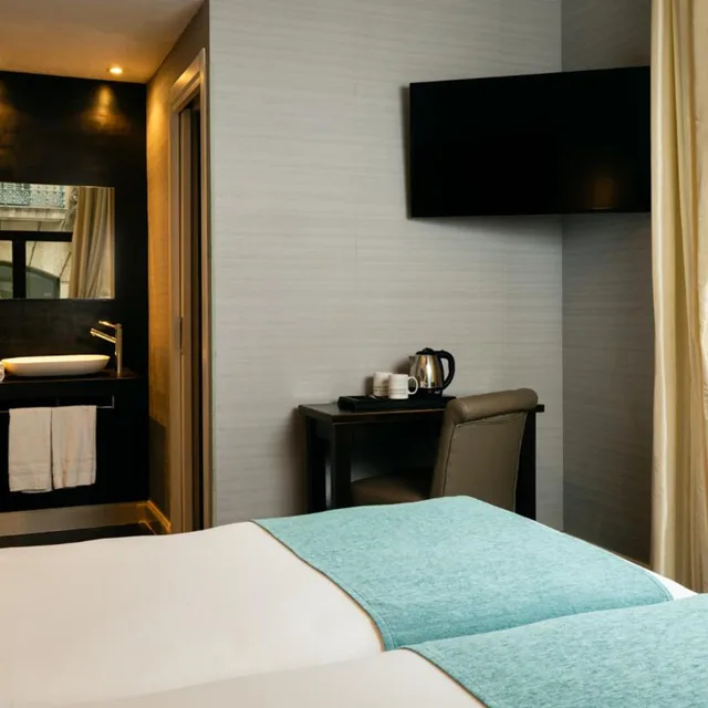 Cool, Comfort, King Bed, Ramblas View، Hotel Ramblas Internacional 4/5