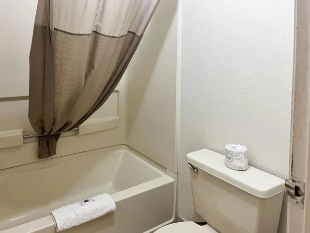 غرفة بسرير كوين، Studio6 Suites Dayton, OH - Englewood 3/3