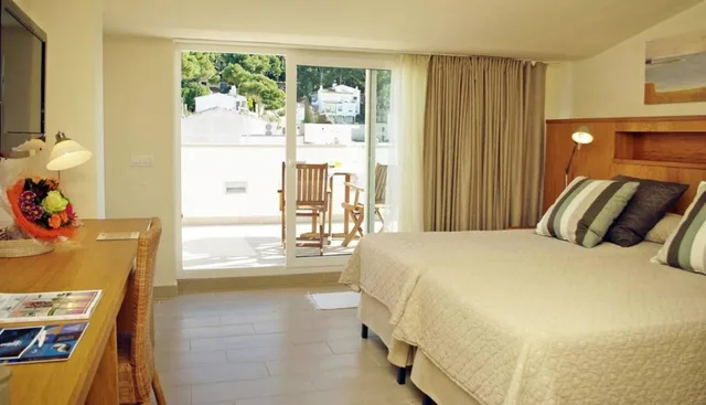 غرفة سوبيريور بسرير كوين، Llafranch Hotel 4/10