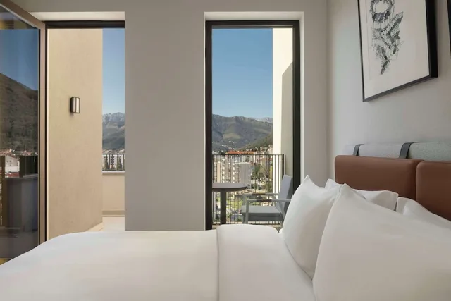 3 Bedrooms, Sir, Family, Apartment, Twin Beds, 2 King Beds، SIRO Porto Montenegro 3/6