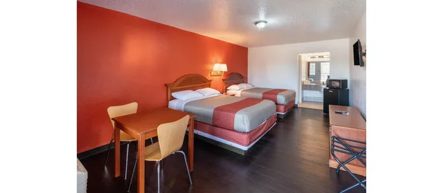 غرفة رباعية بسريرين كوين، Motel6 Montgomery, AL - Coliseum 2/6