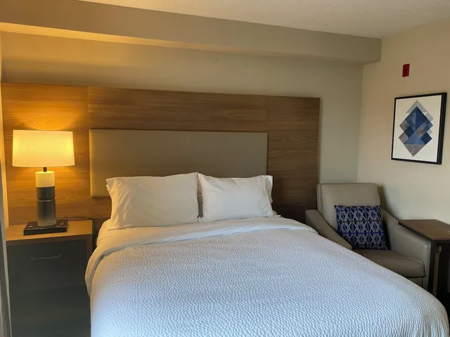 جناح استوديو بسرير كوين، CANDLEWOOD SUITES HARRISBURG 6/9