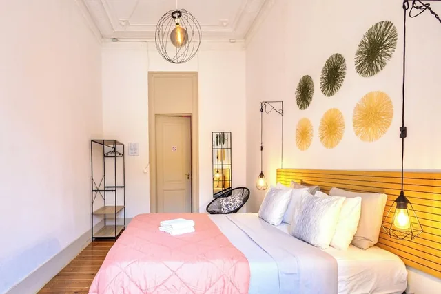 غرفة كومفورت بسرير مزدوج بإطلالة على الفناء بشرفة بحمام مشترك، Ambiente Hostel 3/9