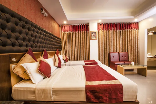 غرفة سيغنتشر بسرير كوين، AISHWARYA RESIDENCY 2/10