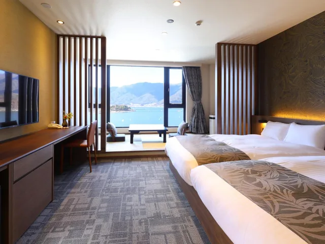 Japanese Western, Connecting, 2 Double Beds, Lounge Access, Rakuyu 1/1