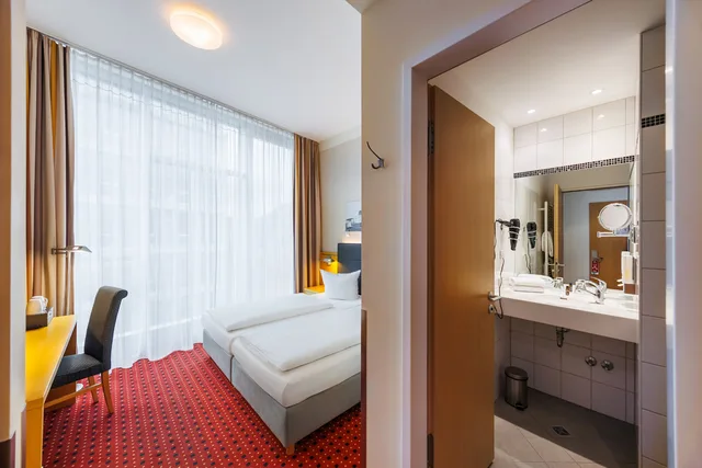 غرفة تنفيذية بسرير مزدوج، Airporthotel Berlin Adlershof 6/7