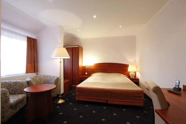 غرفة مفردة، Hotel Preuss im Dammtorpalais 4/6