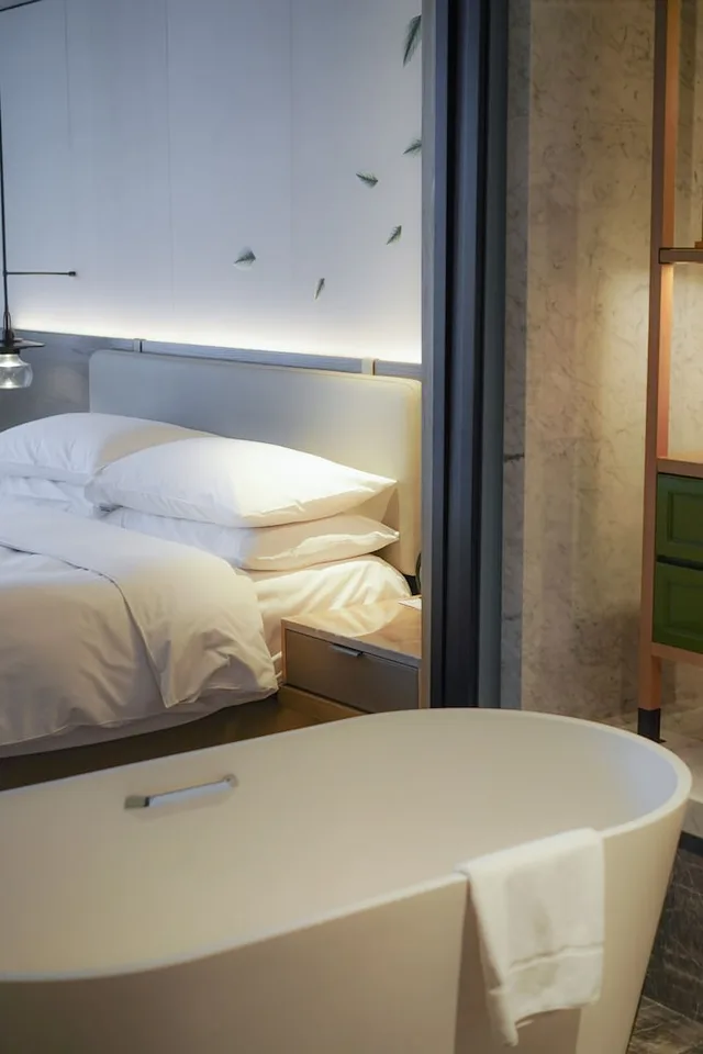 Club, King Bed, City View, Liyang Marriott Hotel 2/4