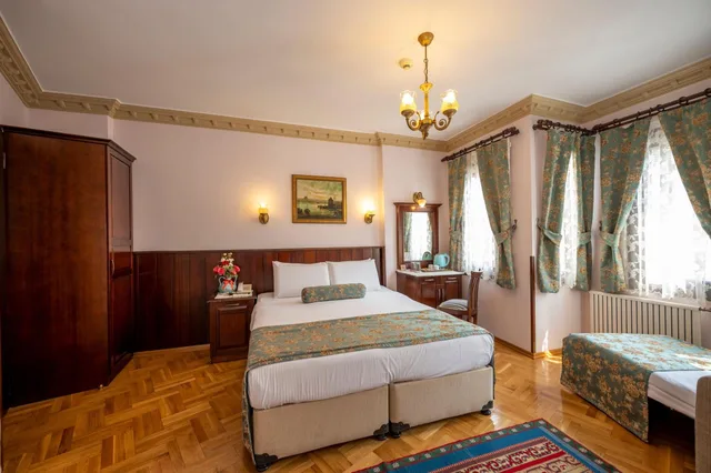 غرفة ثلاثية، Osmanhan Hotel 8/9