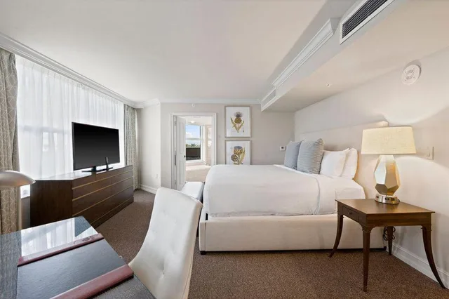 غرفة بشرفة بغرفتي نوم، MARCO BEACH OCEAN RESORT 1/1