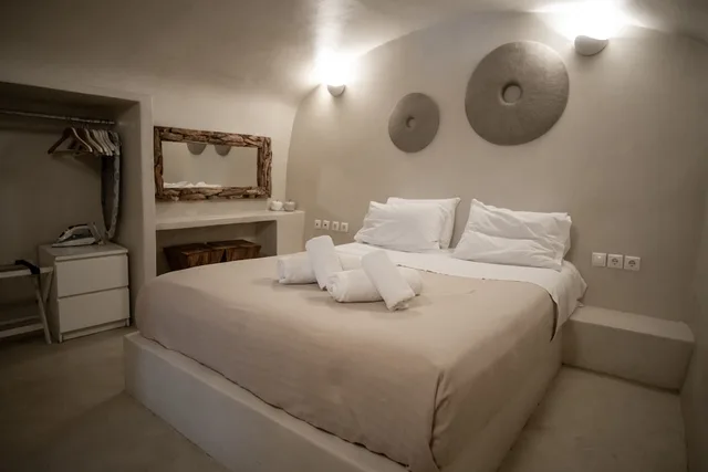 City, Villa, King and Queen Bed, Sea View, Sofa، Alafouzou Cave Loft 1/5