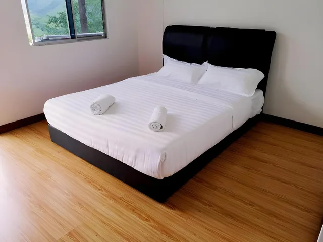 غرفة بسرير كوين، Blue Mountain Lodge Kundasang 1/1