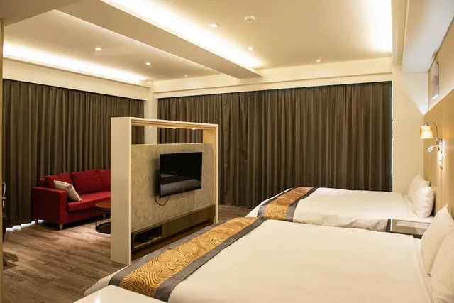 غرفة ديلوكس رباعية بسريرين مزدوجين بإطلالة على البحيرة، Renyi Lake Hotel 3/5