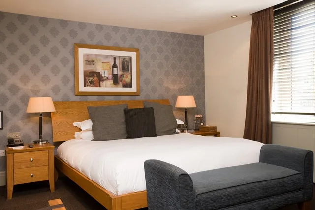 غرفة كلاسيكية بسرير كوين، Hotel Du Vin & Bistro Cheltenham 5/7