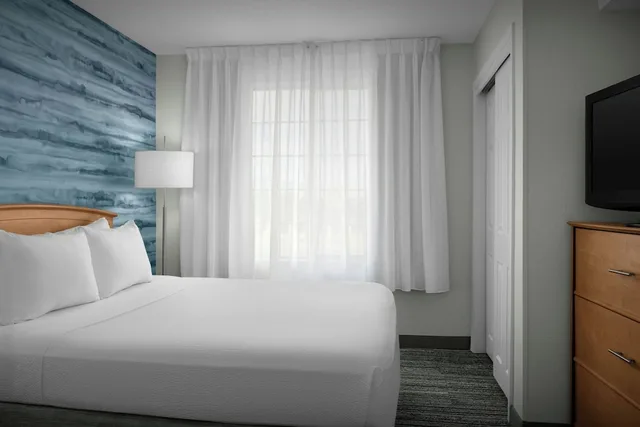 2 Bedrooms, Suite, TownePlace Suites by Marriott Albuquerque Airport 4/10