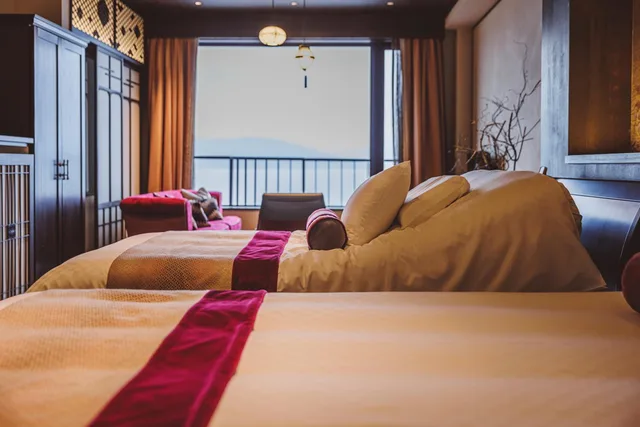 غرفة بسريرين منفصلين بإطلالة على البحيرة، Kamisuwa Onsen Shinyu 4/4