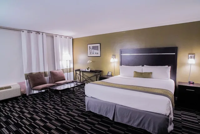 جناح استوديو تنفيذي بسرير كينج، Uptown Oasis San Jose Airport 1/4