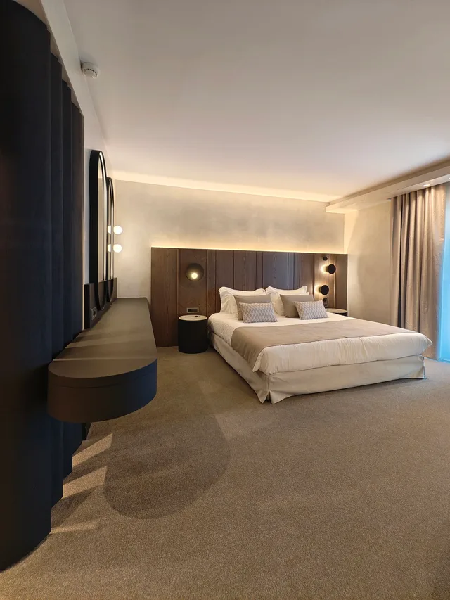 جناح جونيور، Anatolia Hotel 1/1