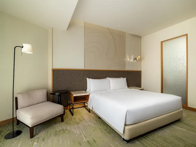 Superior, Twin Beds, City View, Radisson Golf And Convention Center Batam 8/10