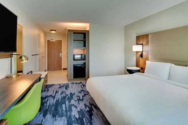 جناح بسرير كينج مع أريكة لذوي الإعاقة، Fairfield Inn Suites Atlanta Fairburn 1/2