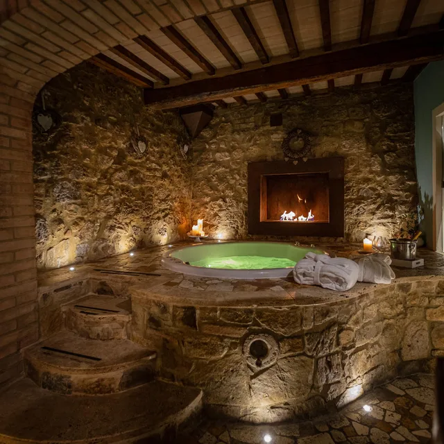 غرفة ديلوكس مفردة بسرير مزدوج، PALAZZO DEL CAPITANO Wellness & Relais - Luxury Borgo Capitano Collection 1/1
