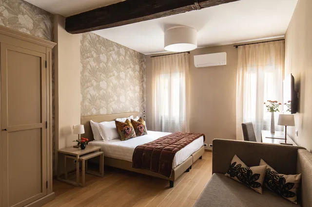 Classic, Triple, Double Bed, Porta San Mamolo Hotel 3/5
