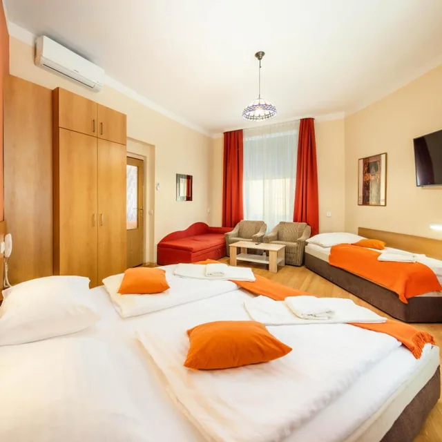 شقة بغرفتي نوم، Hotel Golden City Garni 3/5
