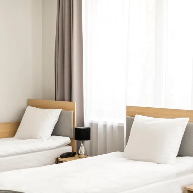 غرفة ثلاثية، Waw Hotel 3/6