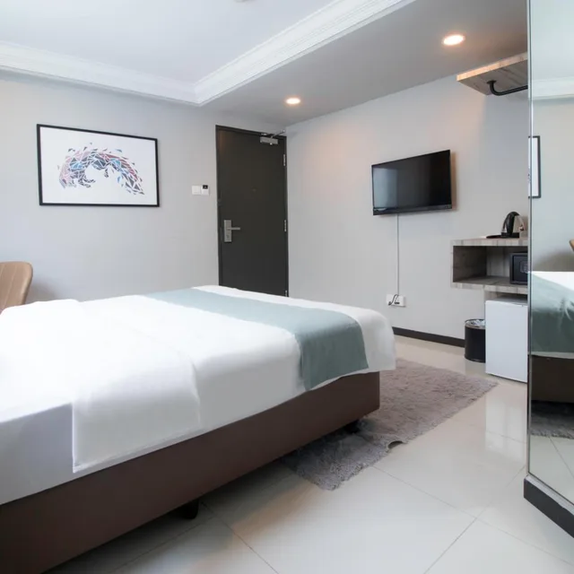 Renovated, Superior, Queen Bed، Harbour Ville Hotel 8/10