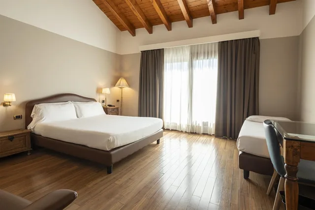 Superior, 1 Queen and 1 Single Bed, Pool Access، Hotel Horizon Wellness Spa Resort, BW Signature Collection 2/10