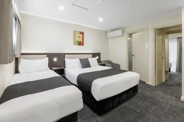 Family Interconnecting Room، Quality Hotel Melbourne Airport 4/7