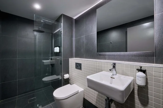 1 Bedroom, Deluxe, Apartment, Queen Bed, Abode Belconnen 2/3