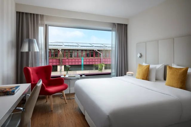 غرفة بسرير مزدوج بإطلالة، Avani Frankfurt City Hotel 1/3