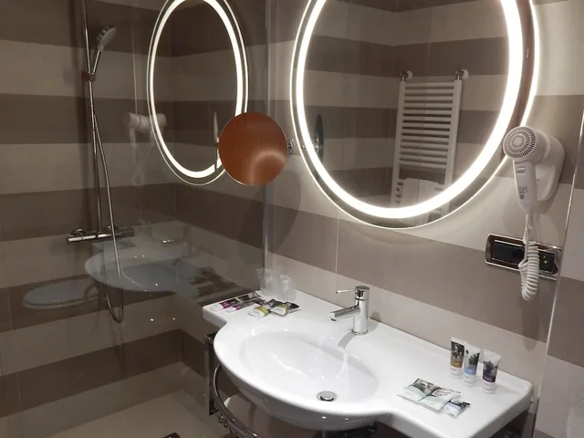 Superior, Double Bed, Mercure Rome Leonardo Da Vinci Airport 10/10