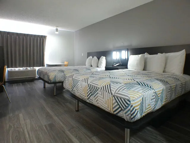 غرفة قياسية بسريرين كوين لذوي الإعاقة، Motel6 Winslow, AZ 1/10