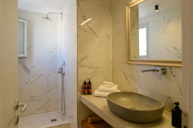 Senior, Suite, Sea View, Outdoor Jetted Tub، Safrani Suites 7/9