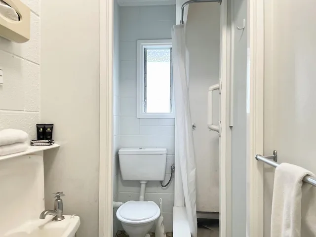 استوديو أساسي بسرير كوين بمطبخ صغير، Mt Eden Motel 9/10